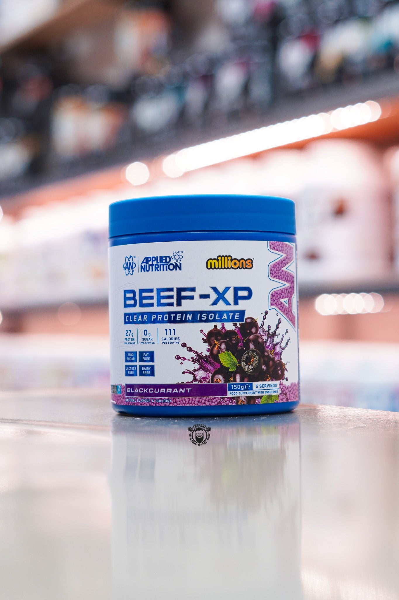 Applied Nutrition Beef-XP Clear Protein Isolate 150g in Blackcurrant Millions flavour, providing 27g protein per serving, zero sugar and 5 servings.