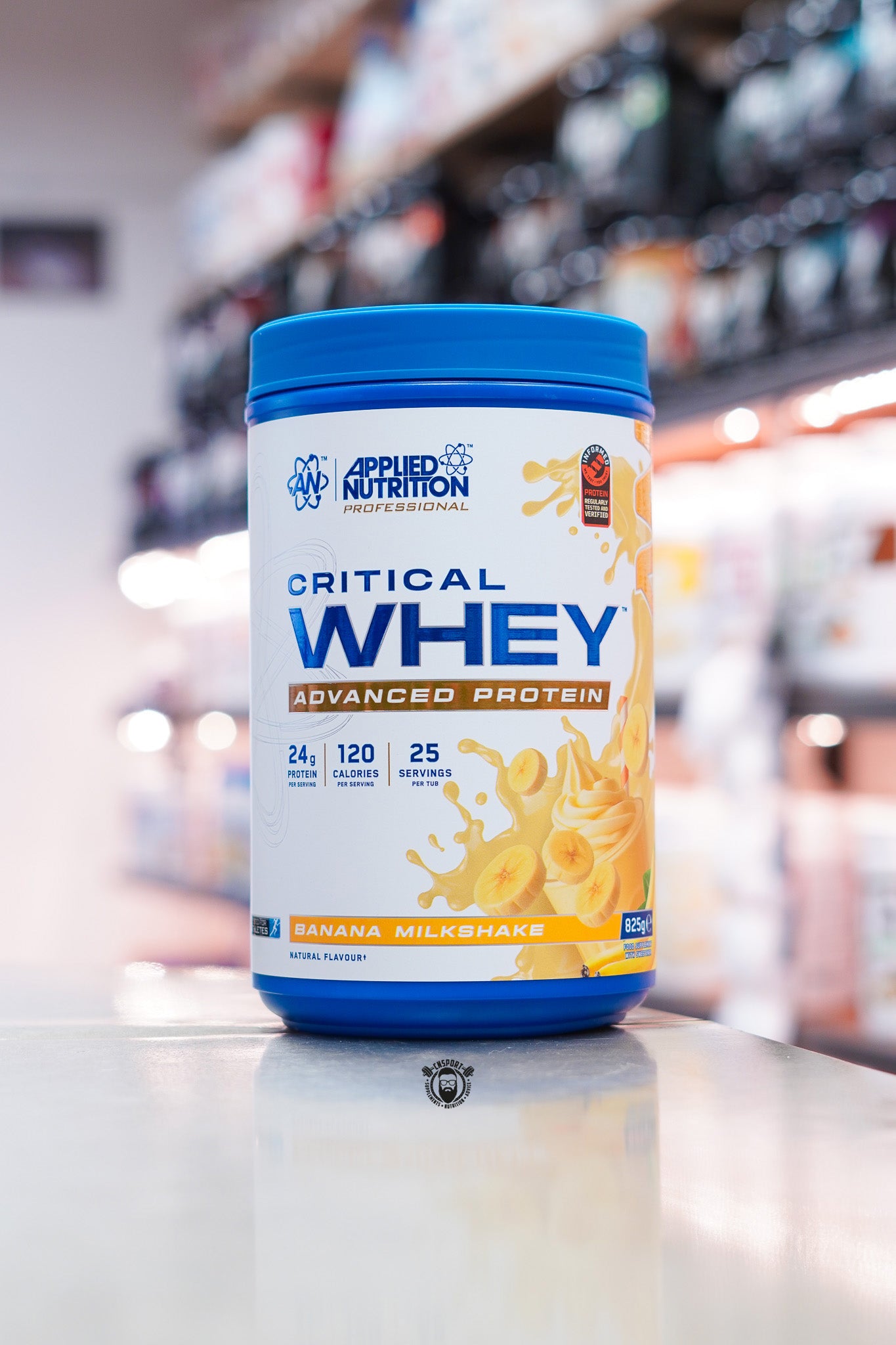 Applied Nutrition Critical Whey Advanced Protein Banana Milkshake flavour, 25-serving whey protein blend delivering 24g protein per serving.