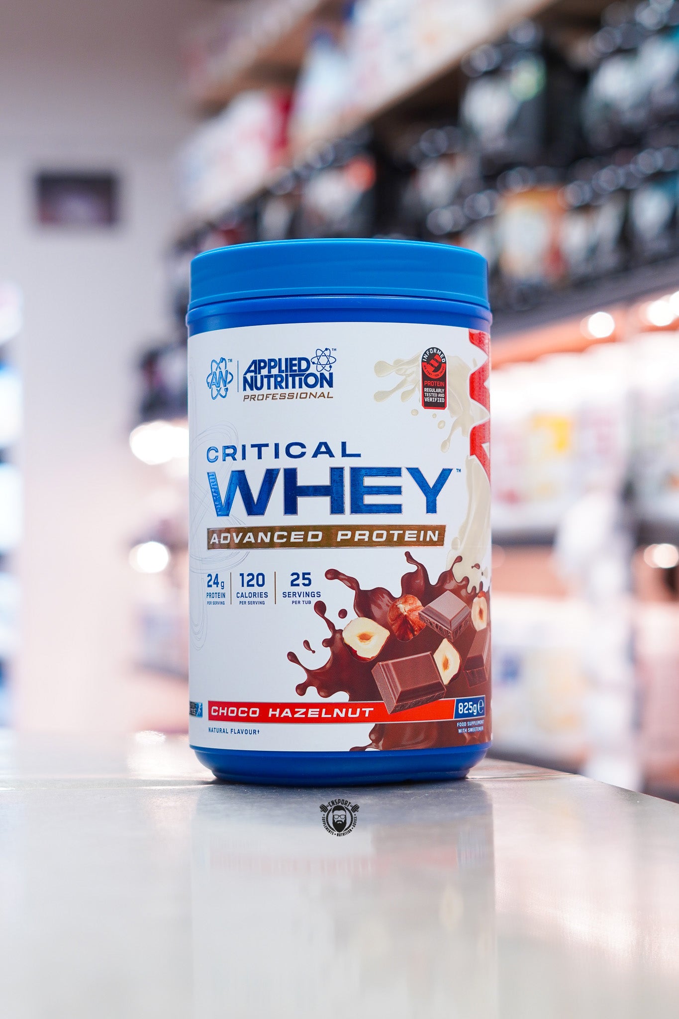 Applied Nutrition Critical Whey Advanced Protein Choco Hazelnut flavour, 25-serving whey protein blend delivering 24g protein per serving.