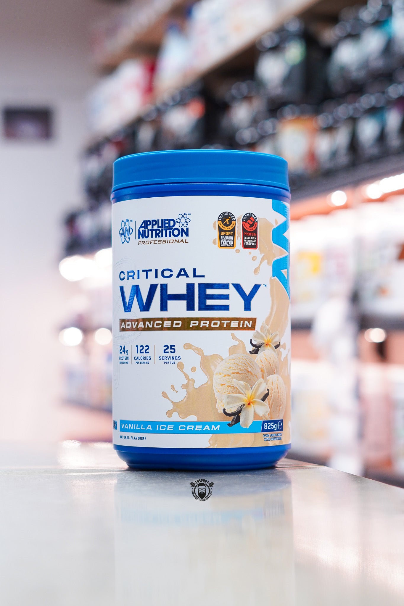Applied Nutrition Critical Whey Advanced Protein Vanilla Ice Cream flavour, 25-serving whey protein blend delivering 24g protein per serving.