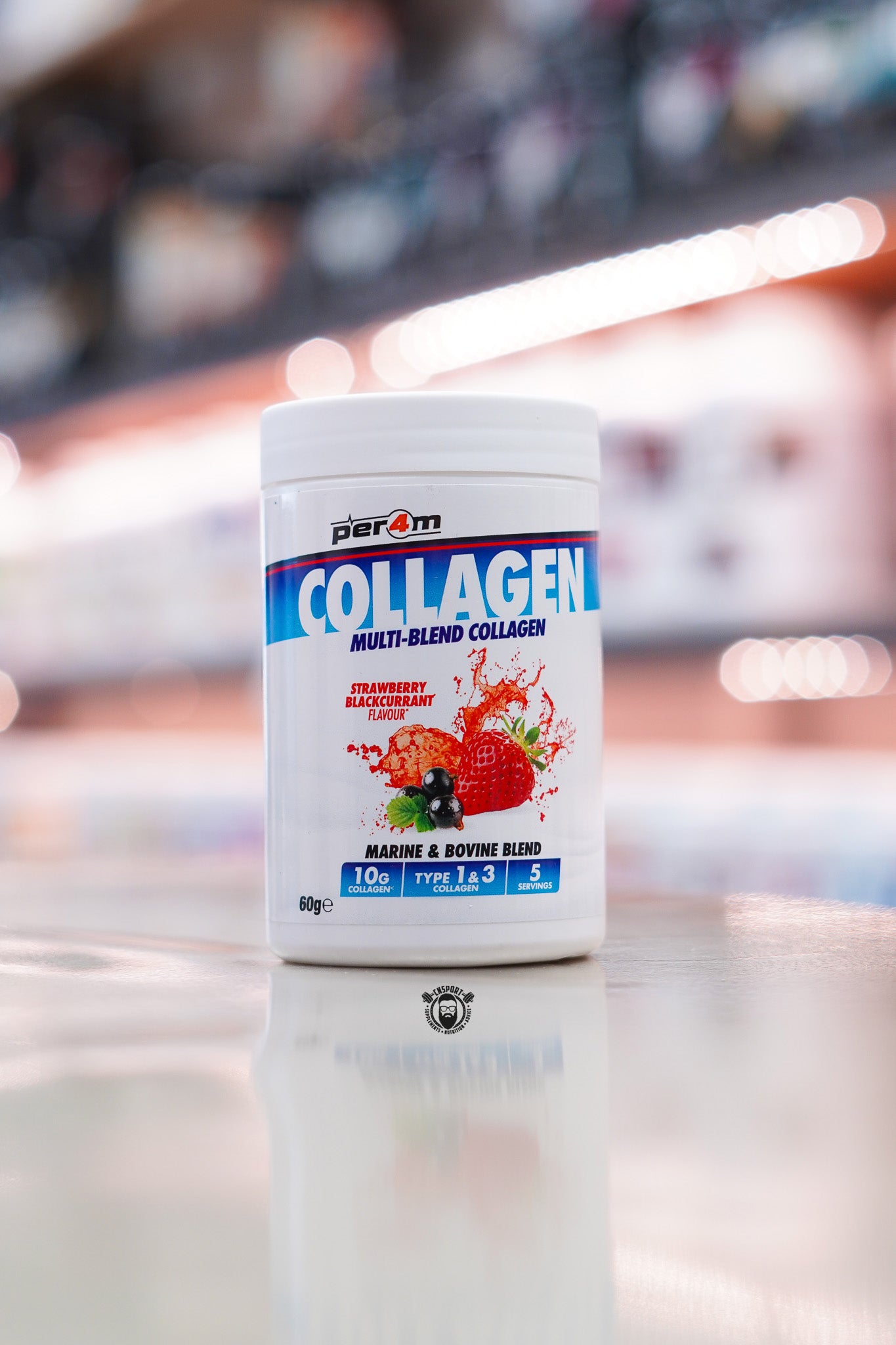 Per4m Multi-Blend Collagen in Strawberry & Blackcurrant flavour, delivering 10g of Type I & III collagen from marine and bovine sources per serving with added vitamin C in a convenient 5-serving tub.