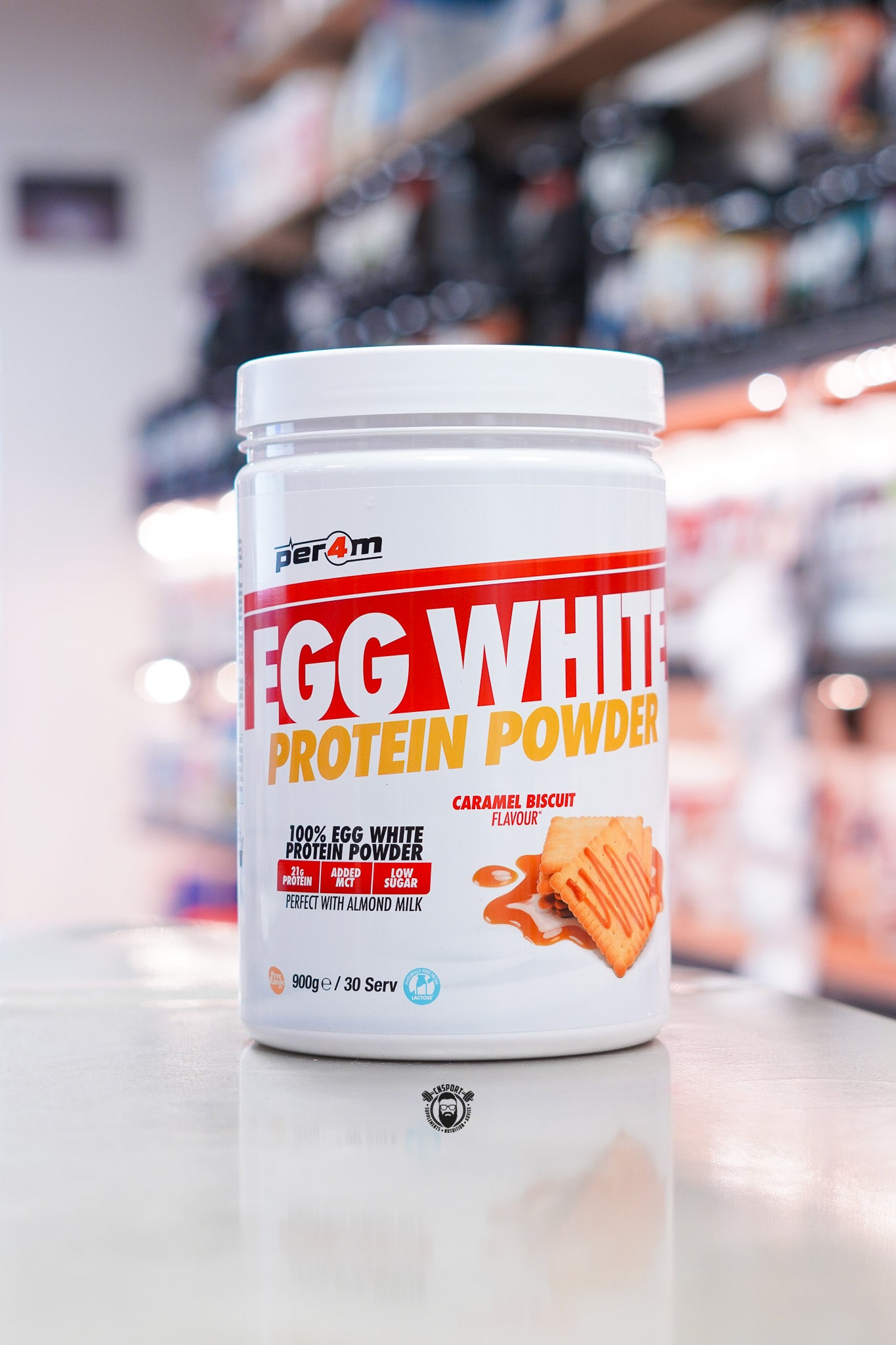 Per4m Egg White Protein Powder Caramel Biscuit flavour providing 21g of protein per serving in a 900g tub with 30 servings.