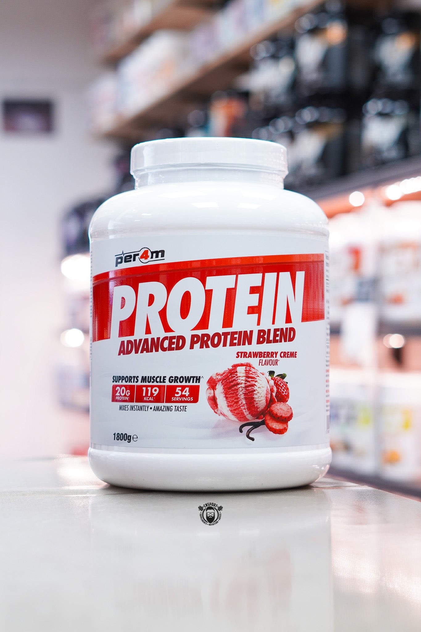 Per4m Protein Advanced Protein Blend 1.8kg Strawberry Creme flavour protein powder tub.